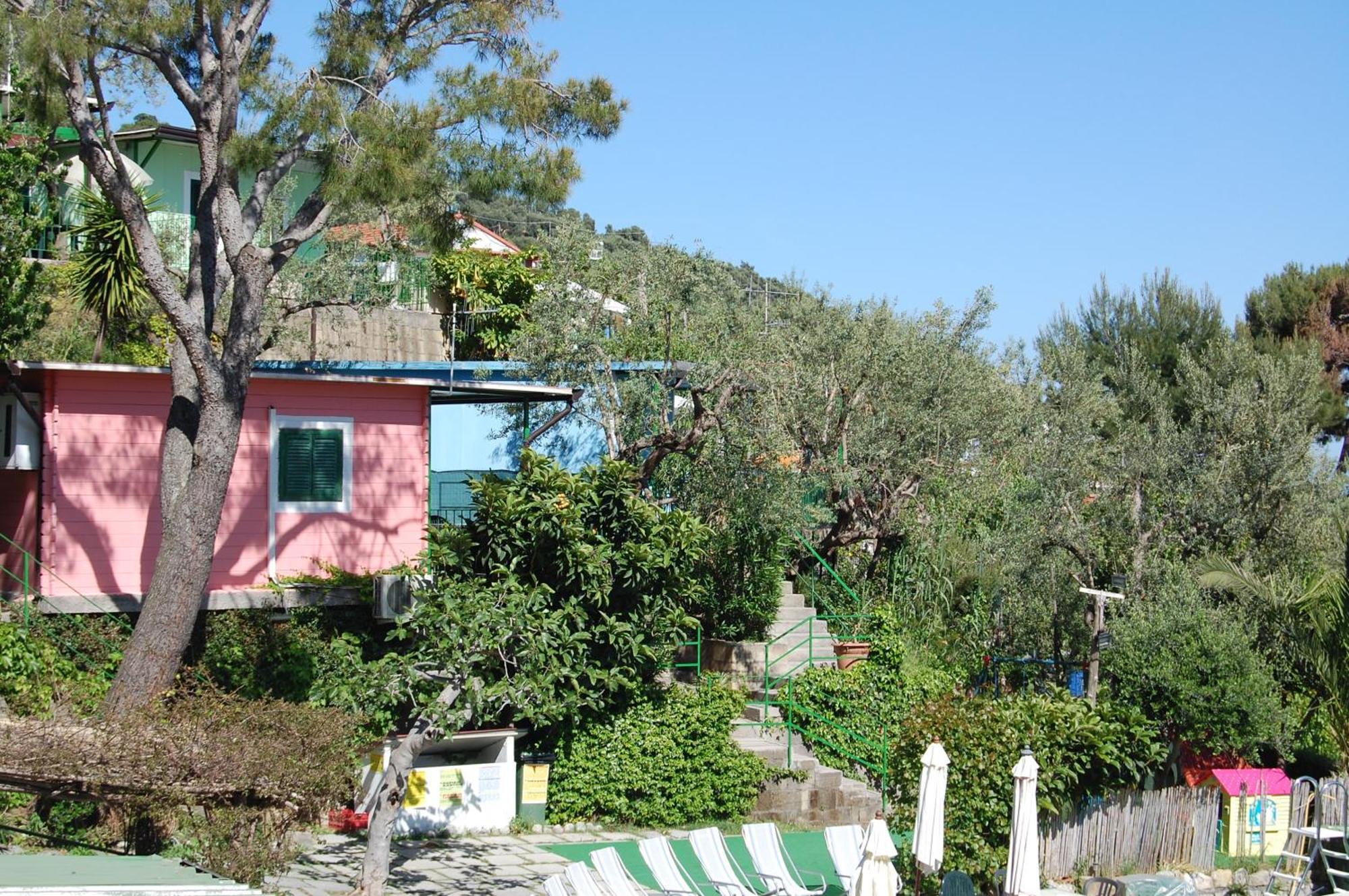 Camping Villaggio Nettuno Nerano Exterior photo